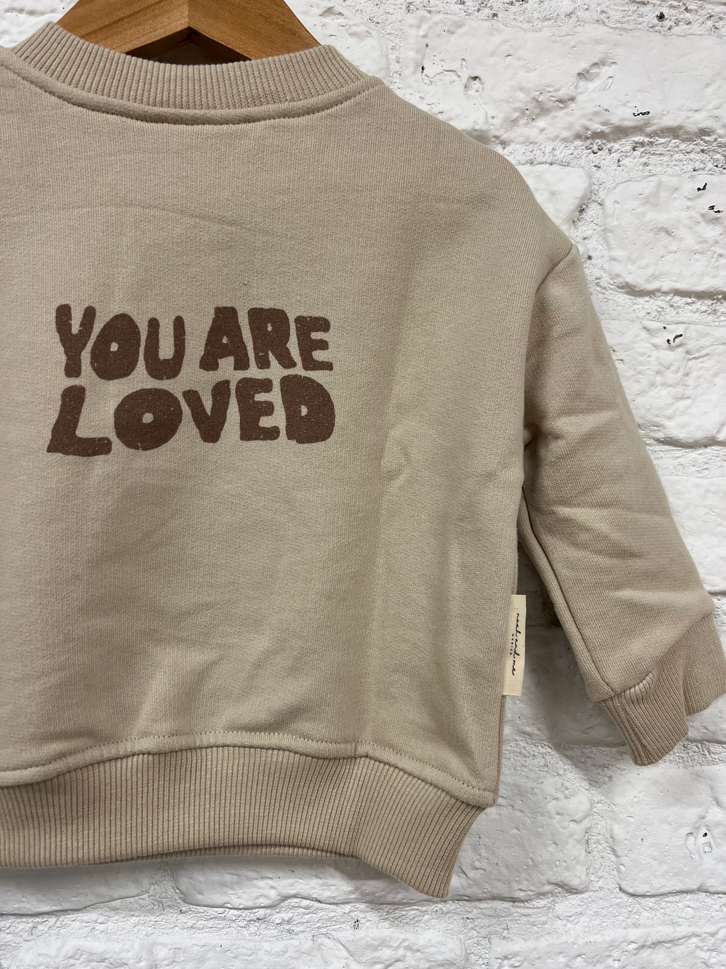 SWEATSHIRT "YOU ARE LOVED"